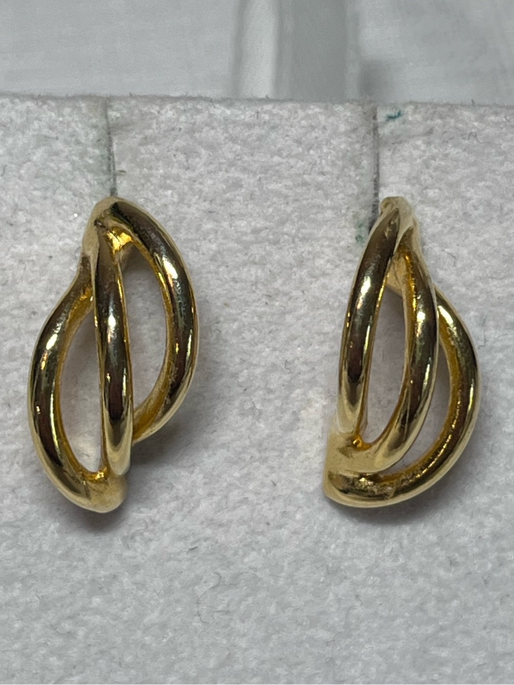 Vintage Gold Double-Loop Pierced Earrings